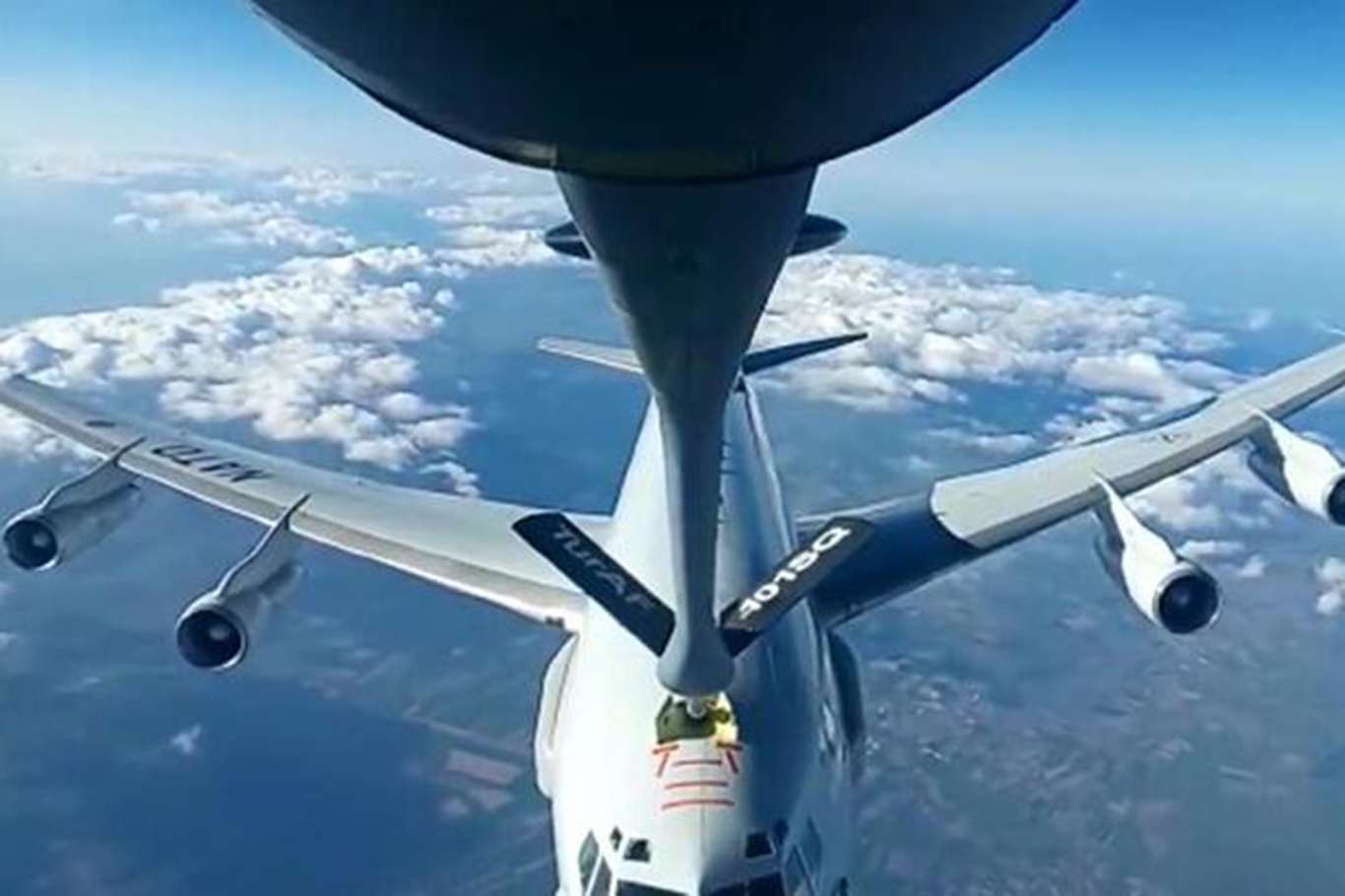 MSB: NATO’nun AWACS uçağına yakıt ikmali yapıldı MSB: NATO’nun AWACS uçağına yakıt ikmali yapıldı
